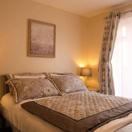 York City Centre, Recently Renovated 2 Bedroom Flat Buitenkant foto
