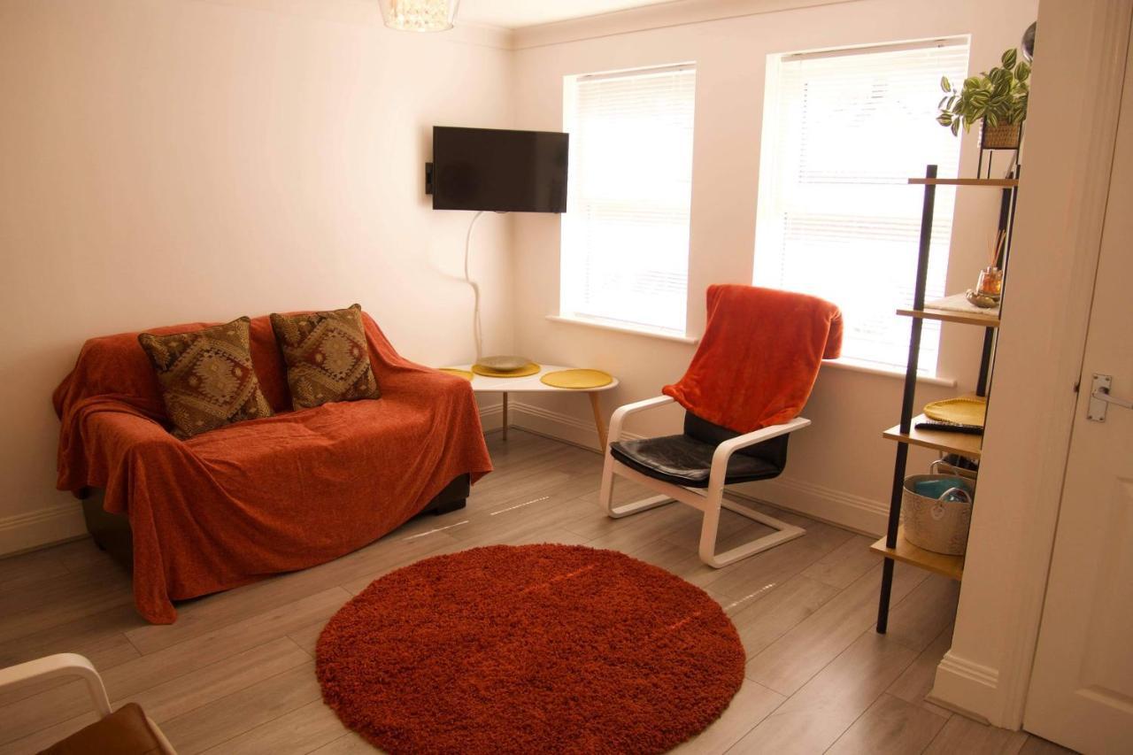York City Centre, Recently Renovated 2 Bedroom Flat Buitenkant foto
