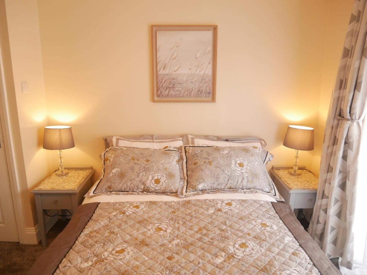 York City Centre, Recently Renovated 2 Bedroom Flat Buitenkant foto